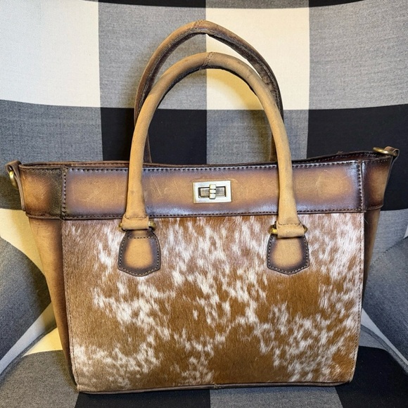 No Label Handbags - Elegant Brown and Tan Tote Bag